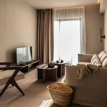 Ela Tinos Aparthotel