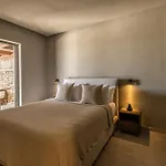 Ela Tinos 4*